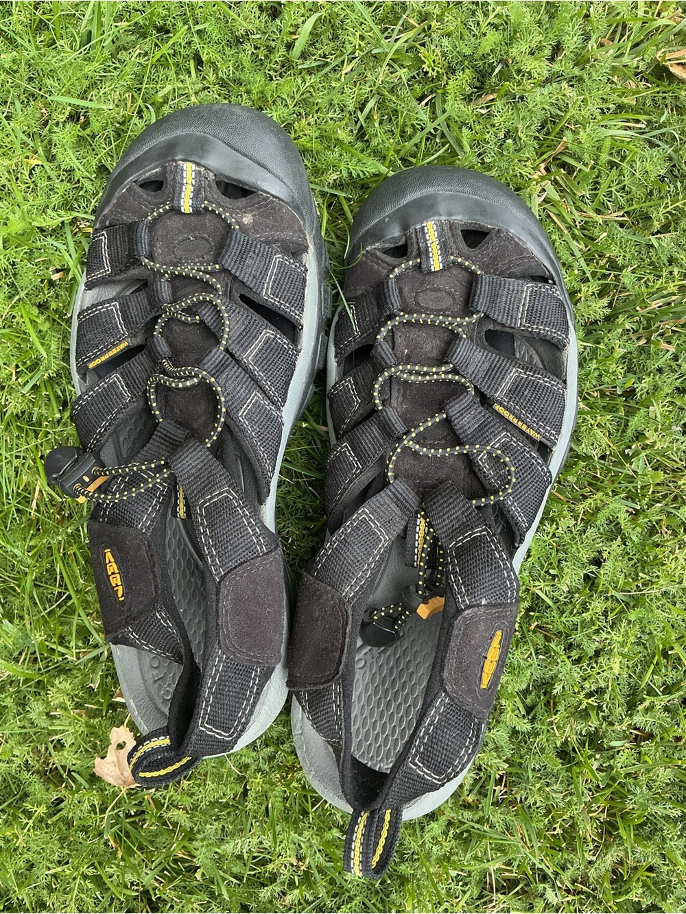 KEEN Newport H2 Waterproof Hiking Sandals Women's 9 Black Outdoor Trail EUC - Picture 2 of 8
